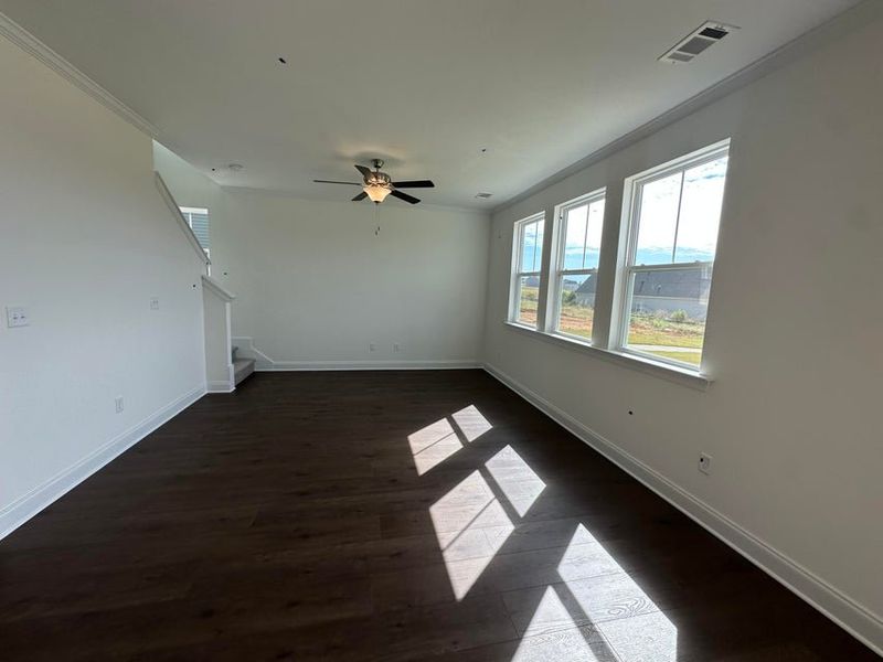 Spacious, unfurnished interior of a new home in Windsor, North Augusta (Image 10).