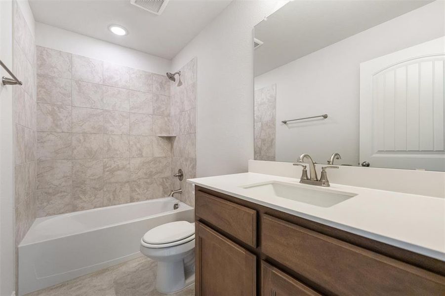 Furnished interior view inside a new home in Northstar, Haslet (Image 10).