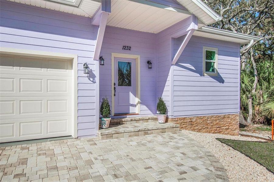 Exterior details and patio area of a home in , Flagler Beach (Image 30).
