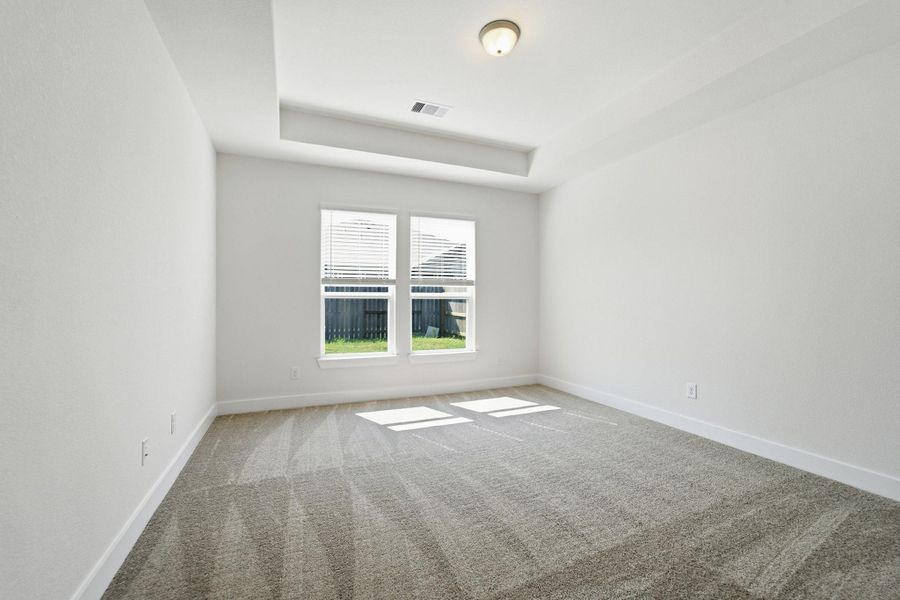 Spacious, unfurnished interior of a new home in Pecan Estates, Crosby (Image 21).