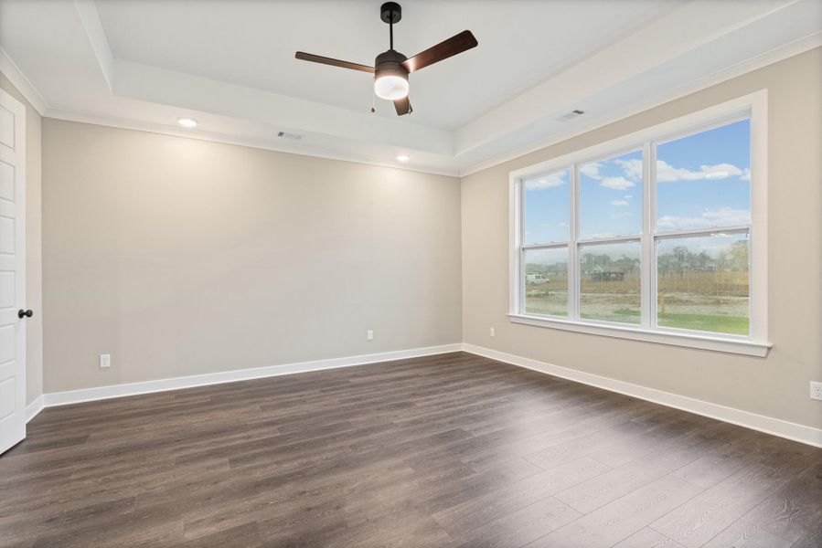 Spacious, unfurnished interior of a new home in Lockwood, Collierville (Image 19). Spacious, unfurnished interior of a new home in Lockwood, Collierville (Image 19).