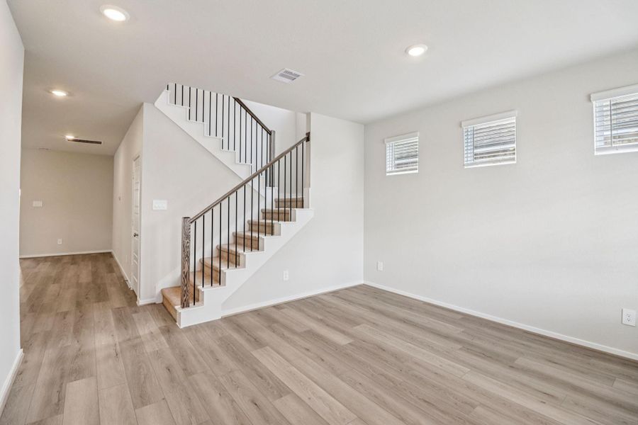 Spacious, unfurnished interior of a new home in Pine Lake Cove - Premier Series, Montgomery (Image 34).