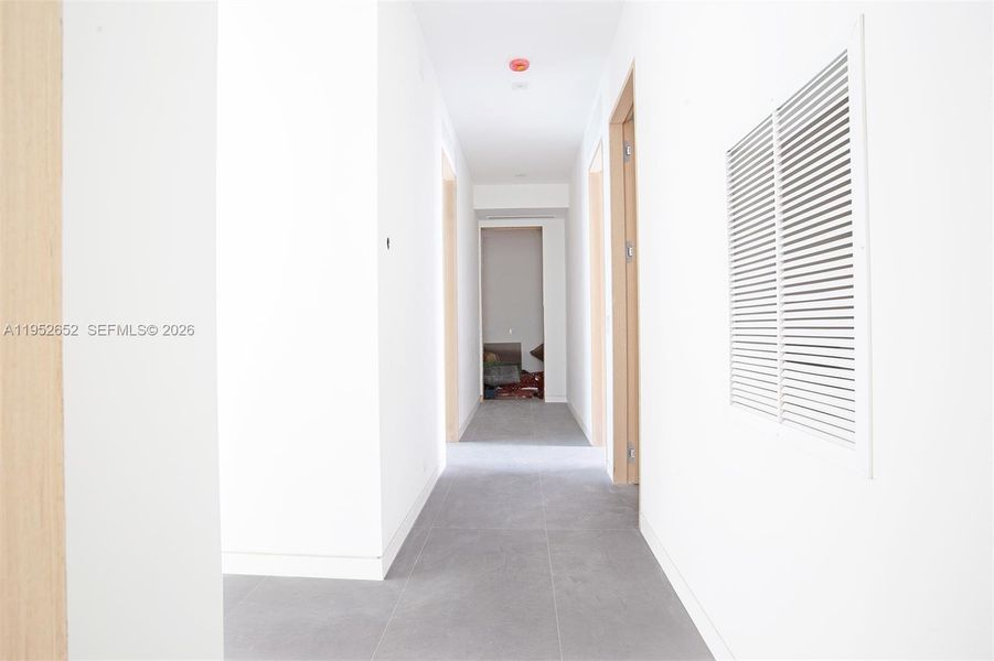 Spacious, unfurnished interior of a new home in , Miami (Image 28).