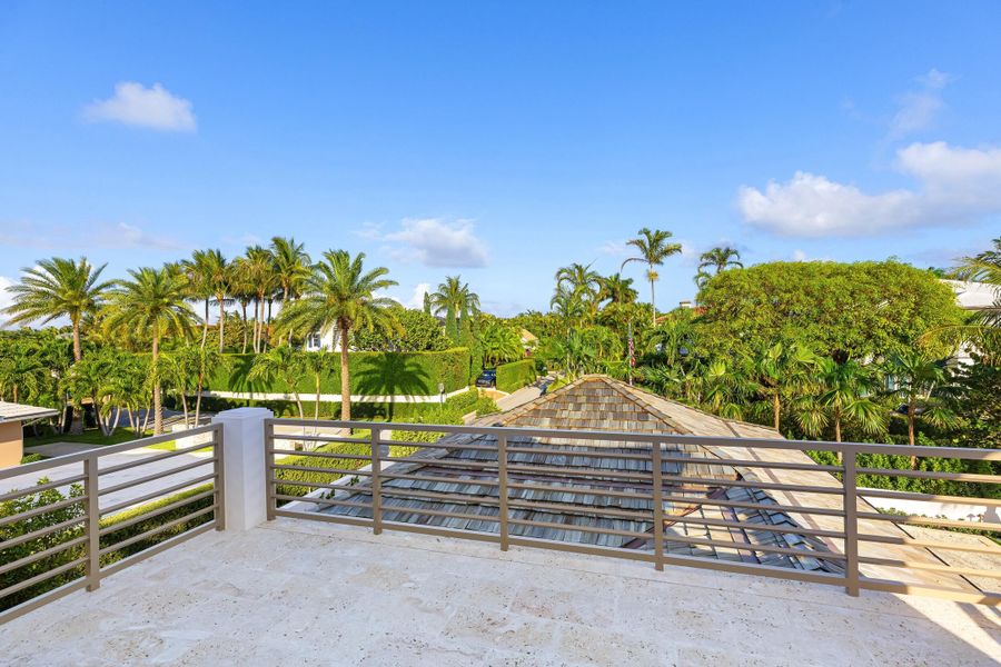 74 - Landing Zone Terrace East Facing