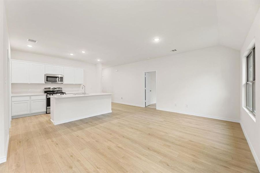 18-SQFT-0120 18-SQFT-0120