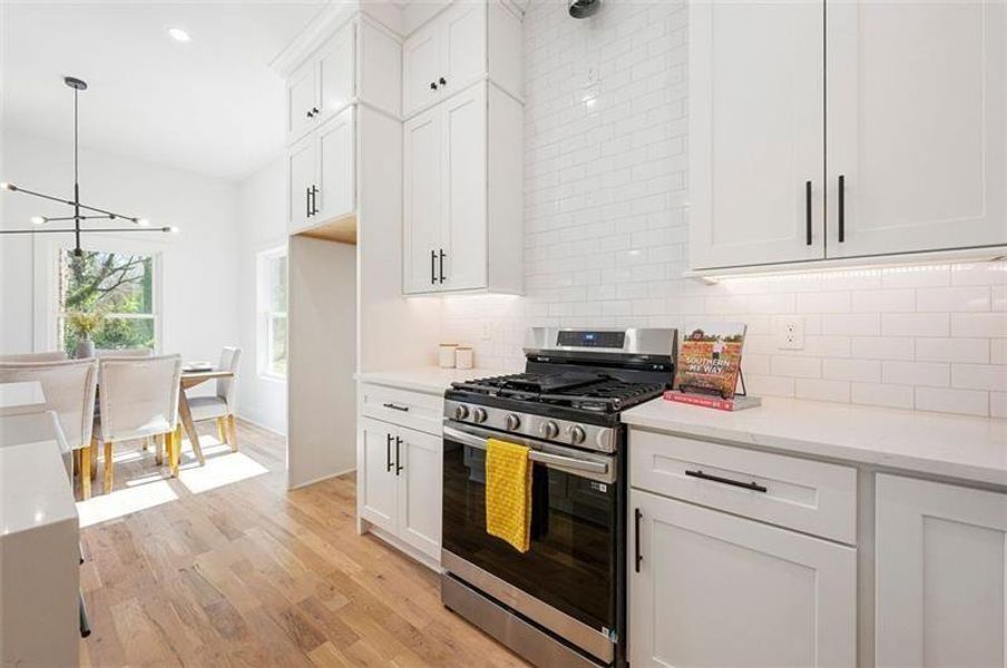 Furnished interior view inside a new home in , Atlanta (Image 11).