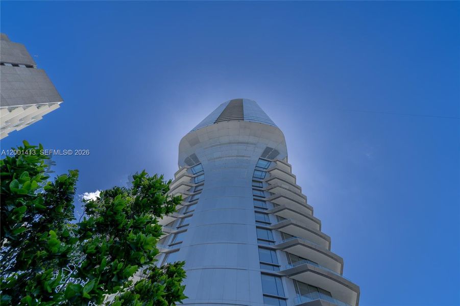 Condo located in Miami, FL showcasing its design and architecture (Image 24). Condo located in Miami, FL showcasing its design and architecture (Image 24).