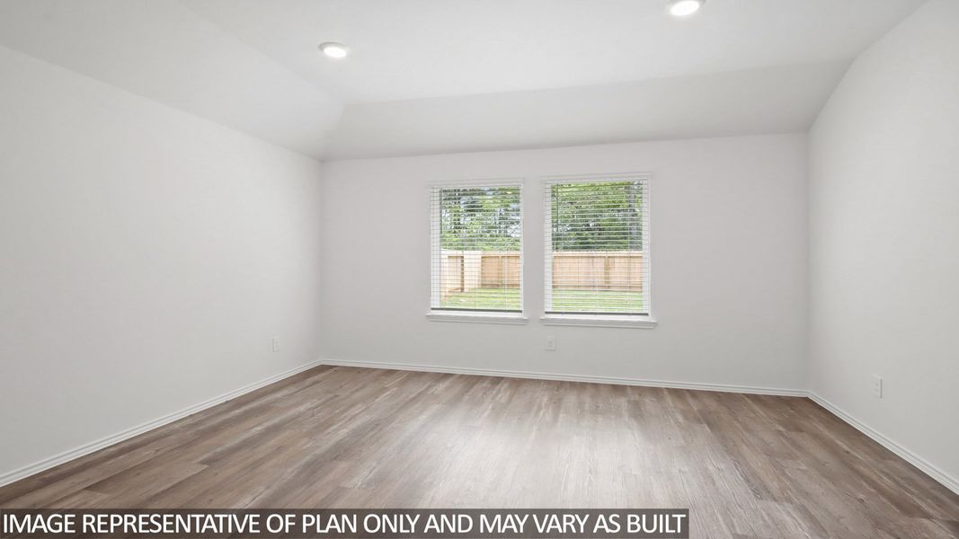 Spacious, unfurnished interior of a new home in Sunterra Lakes, Katy (Image 12). Spacious, unfurnished interior of a new home in Sunterra Lakes, Katy (Image 12).