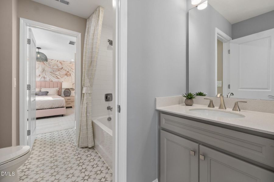 SAUN- Continental Model Home (5)