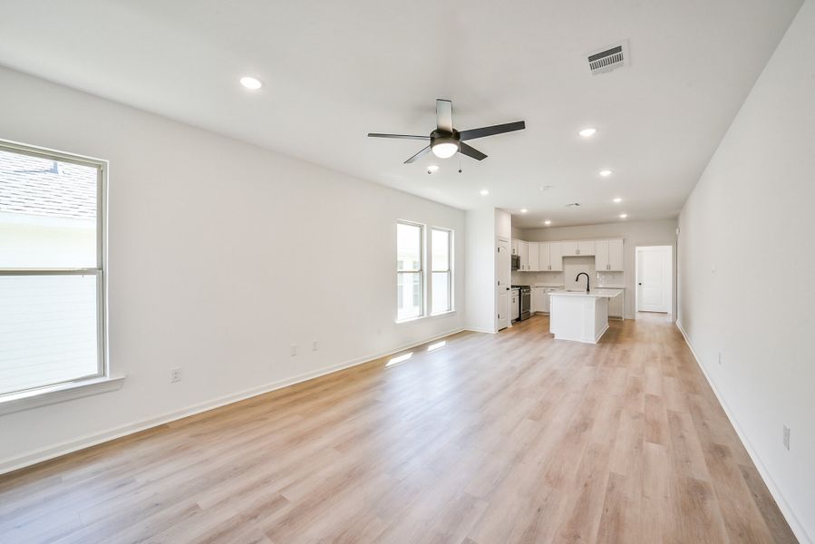 Spacious, unfurnished interior of a new home in Mostyn Springs, Magnolia (Image 19).