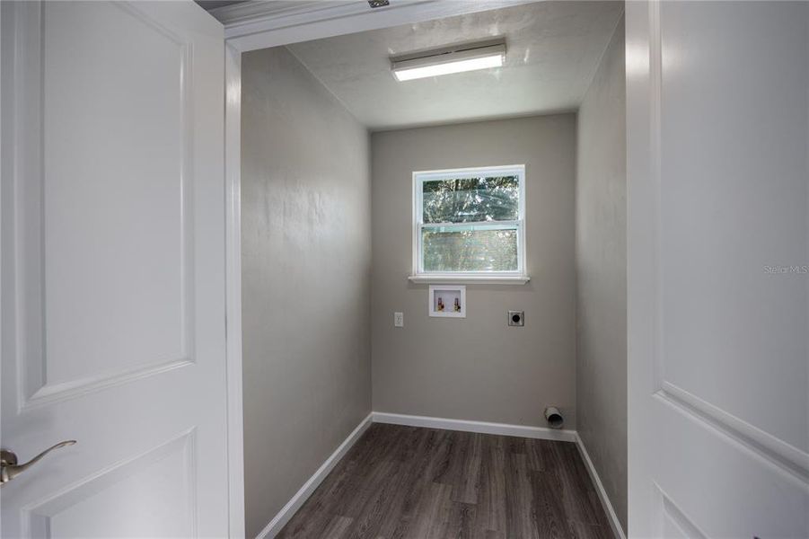 Spacious, unfurnished interior of a new home in , Gainesville (Image 34).