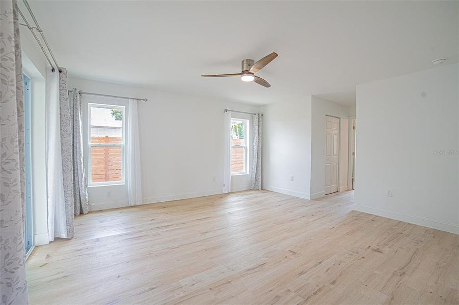 Spacious, unfurnished interior of a new home in , Spring Hill (Image 14).