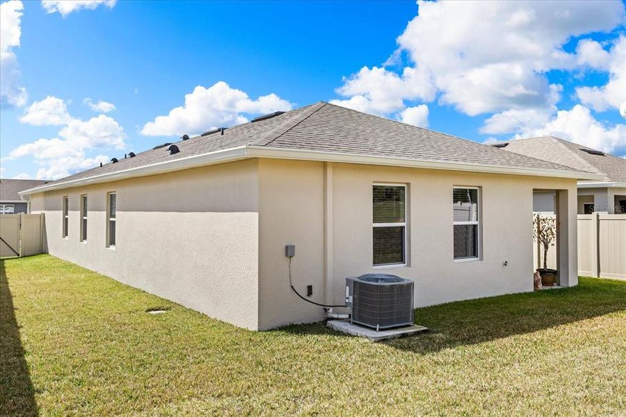 Exterior details and patio area of a home in Concorde, Sanford (Image 21).