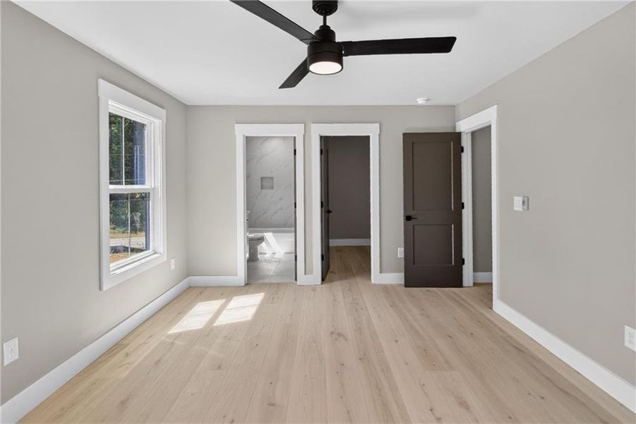 Spacious, unfurnished interior of a new home in , Stone Mountain (Image 142).
