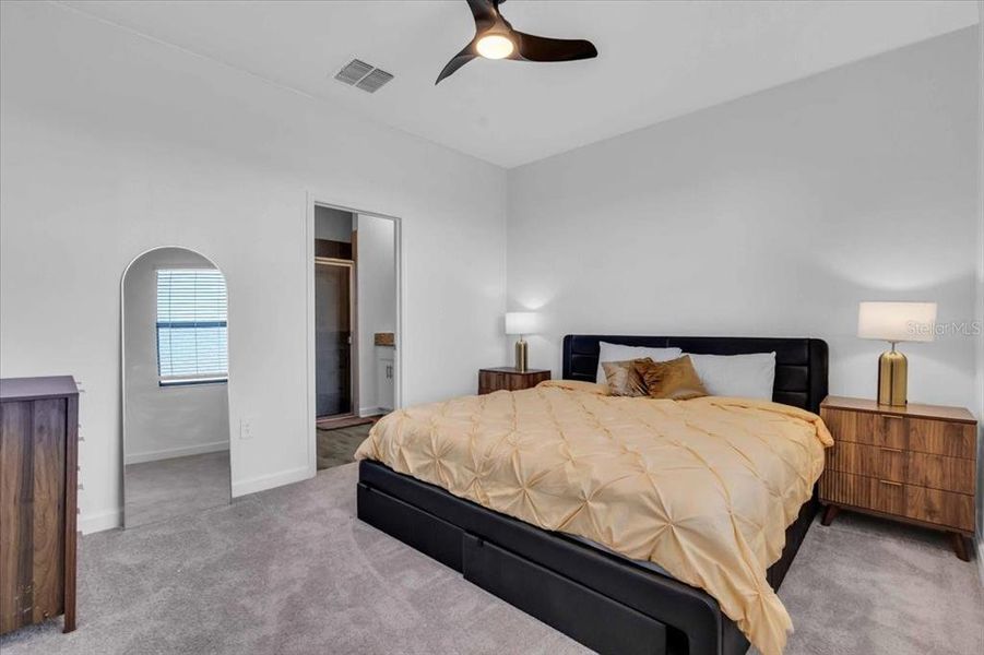 Furnished interior view inside a new home in , Bradenton (Image 7).
