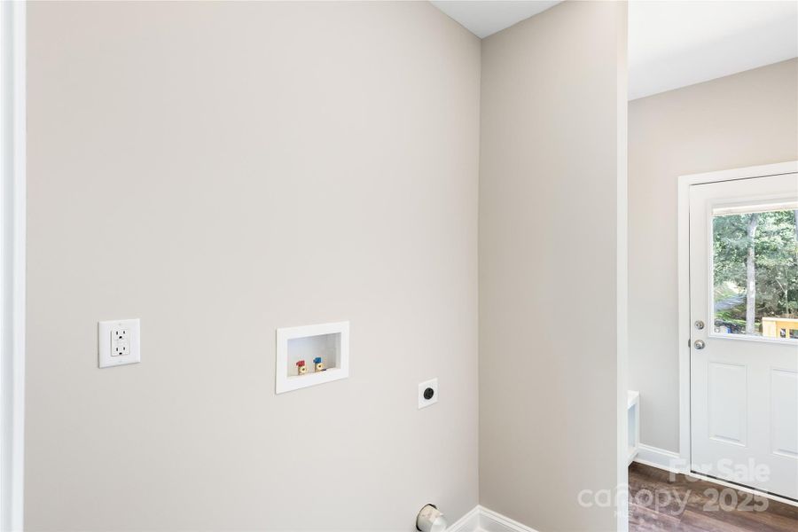 Spacious, unfurnished interior of a new home in , Norwood (Image 14).