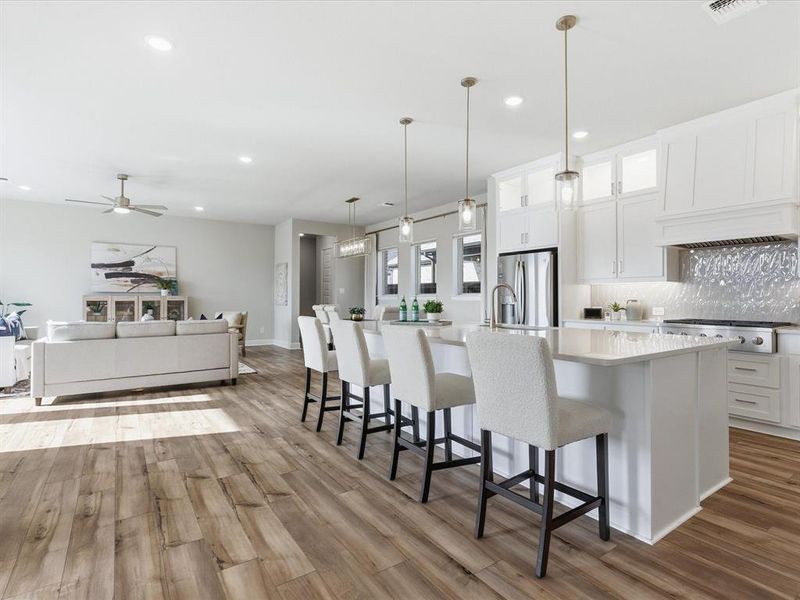 Beautiful Kitchen, Living Room and Dining Room
