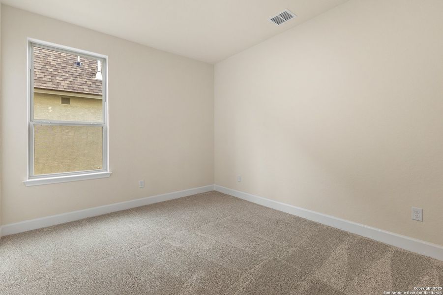 Spacious, unfurnished interior of a new home in Ventana, Bulverde (Image 36).