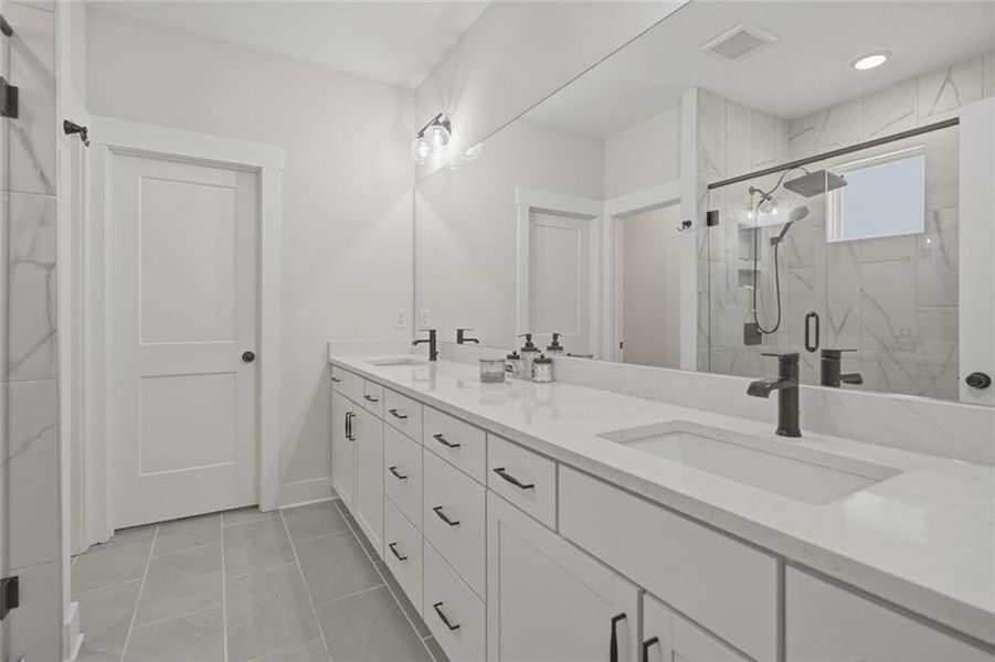 Furnished interior view inside a new home in Cambridge, Flowery Branch (Image 29).