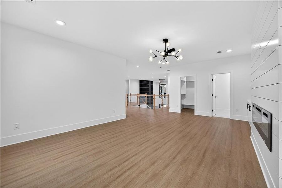 Spacious, unfurnished interior of a new home in , Auburn (Image 35).