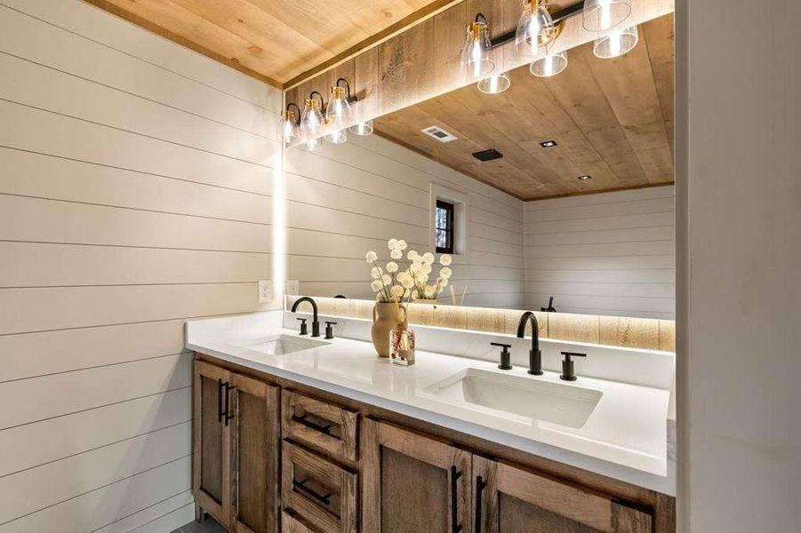 Image 52 of a home in .