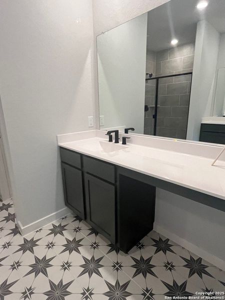 Furnished interior view inside a new home in Weston Oaks, San Antonio (Image 6).