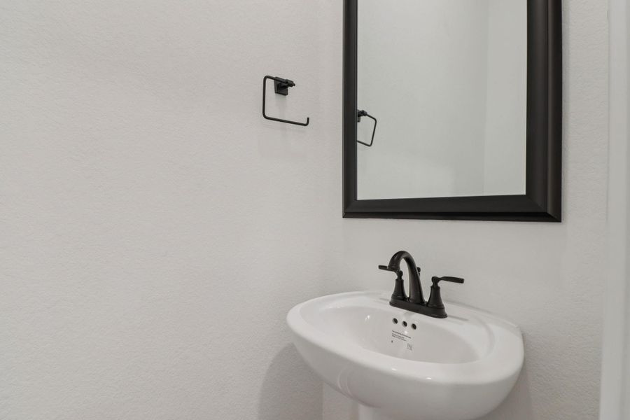 Close-up of interior finishes inside a home in Kresston 50's, Montgomery (Image 14).