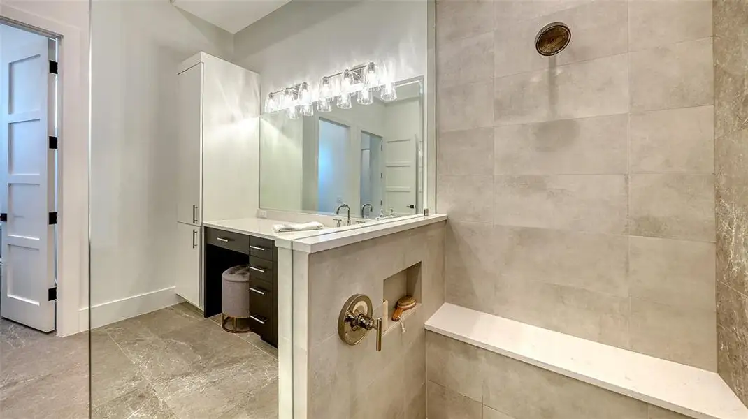 Image 72 of a home in .