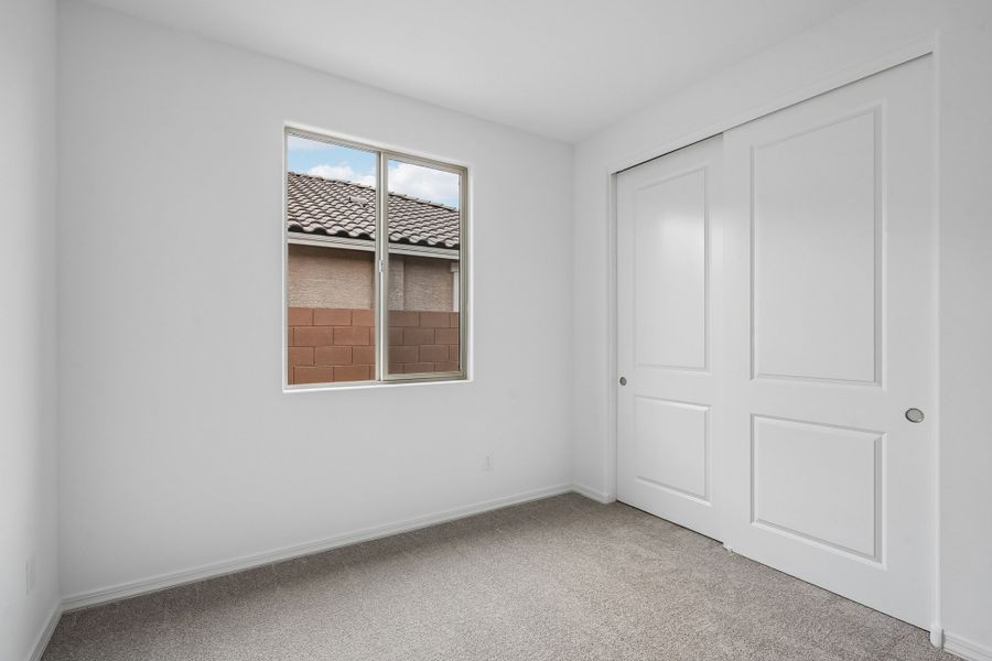 Spacious, unfurnished interior of a new home in Rancho Mercado, Surprise (Image 36).