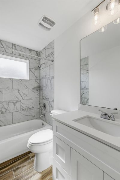 Furnished interior view inside a new home in Enclave at Cele, Pflugerville (Image 15).