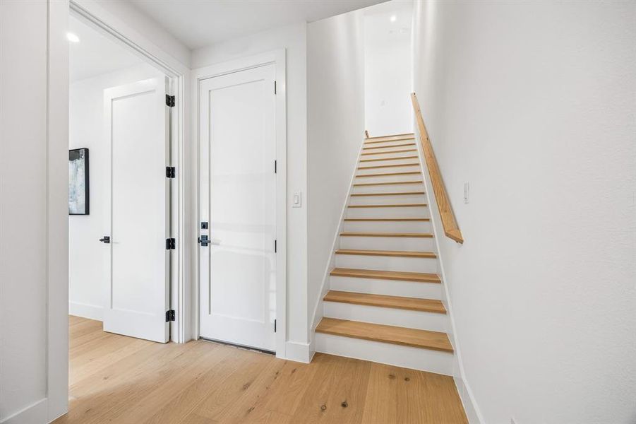 Spacious, unfurnished interior of a new home in , Dallas (Image 21). Spacious, unfurnished interior of a new home in , Dallas (Image 21).