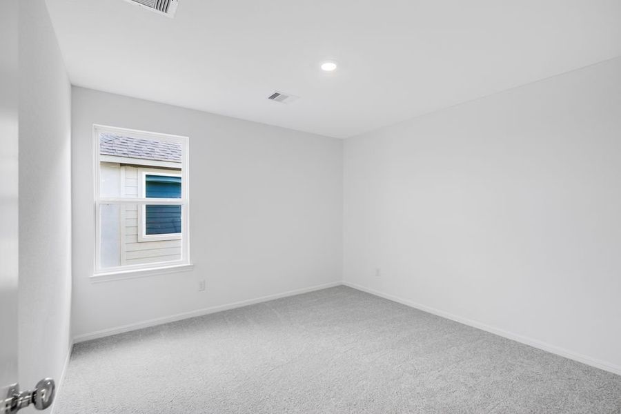 Spacious, unfurnished interior of a new home in Brookewater 45s, Rosenberg (Image 25).
