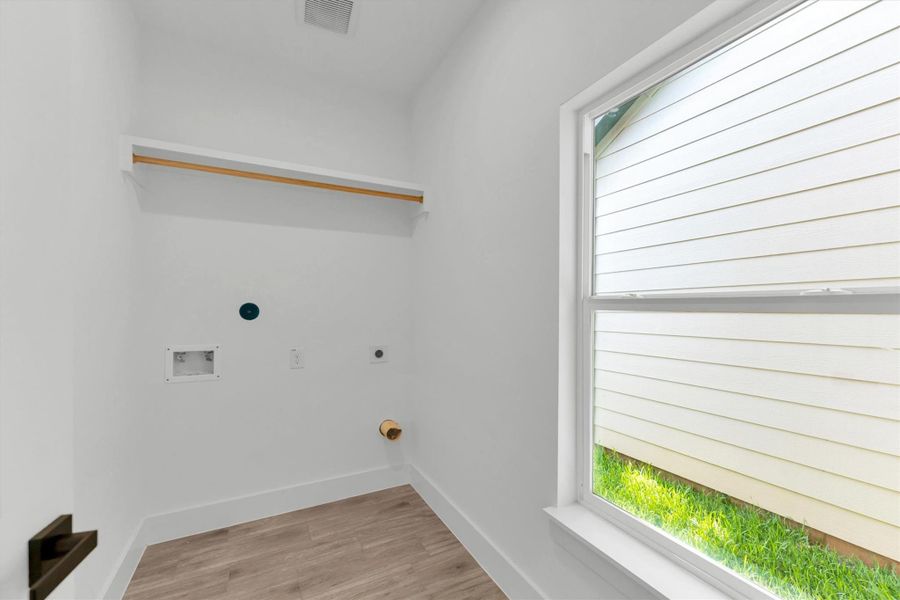 Spacious, unfurnished interior of a new home in , Montgomery (Image 44). Spacious, unfurnished interior of a new home in , Montgomery (Image 44).