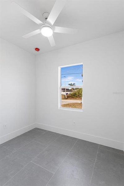 Spacious, unfurnished interior of a new home in , Lehigh Acres (Image 22).