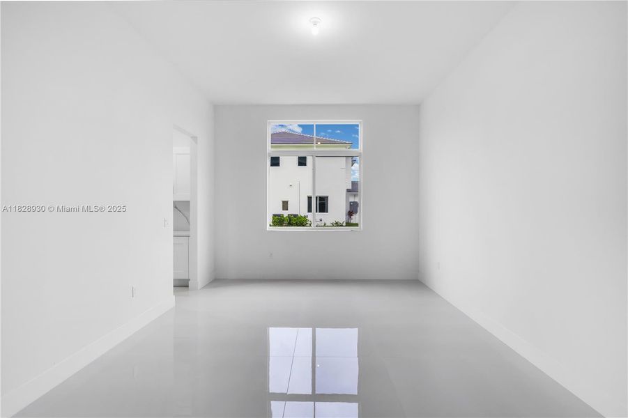 Image 70 of a home in .