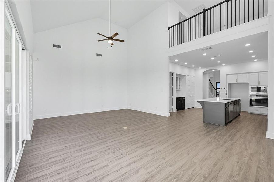 Spacious, unfurnished interior of a new home in Sandbrock Ranch: 50ft. lots, Aubrey (Image 18). Spacious, unfurnished interior of a new home in Sandbrock Ranch: 50ft. lots, Aubrey (Image 18).
