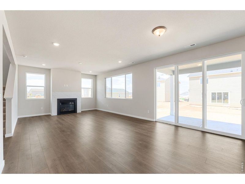 Spacious, unfurnished interior of a new home in Hidden Creek, Frederick (Image 22).