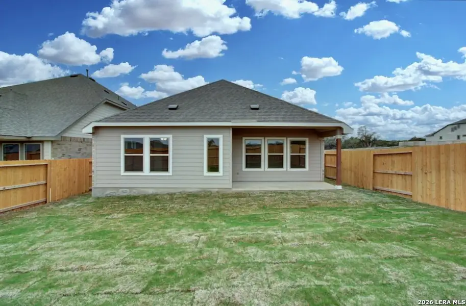 Exterior details and patio area of a home in Meyer Ranch - Enclave, New Braunfels (Image 3).