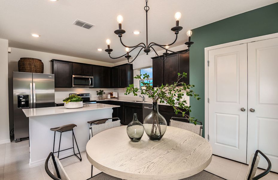 Furnished interior view inside a new home in Silverlake, Lake Alfred (Image 3).