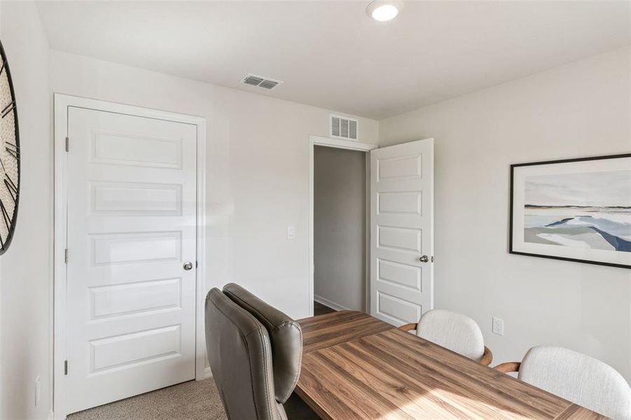 Furnished interior view inside a new home in Willowbrook South, Winter Haven (Image 29). Furnished interior view inside a new home in Willowbrook South, Winter Haven (Image 29).