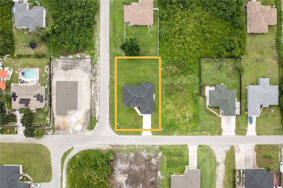 Image 37 of a home in . Image 37 of a home in .