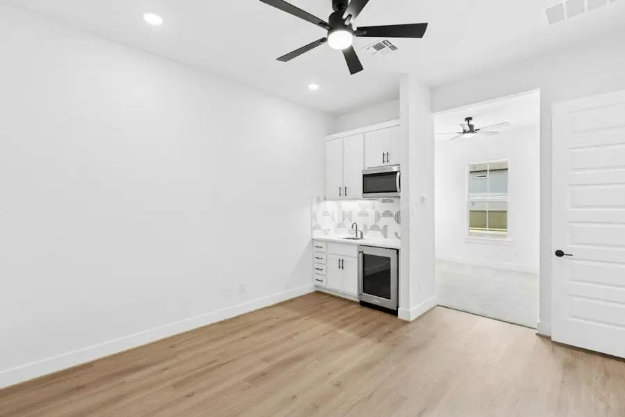 Furnished interior view inside a new home in Santa Rita Ranch, Liberty Hill (Image 10).