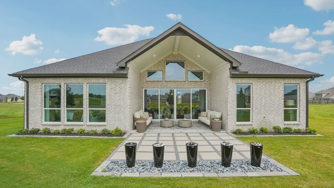 Representative exterior details of a home built from the Sydney by Chesmar Homes in Westland Ranch, League City (Image 24).