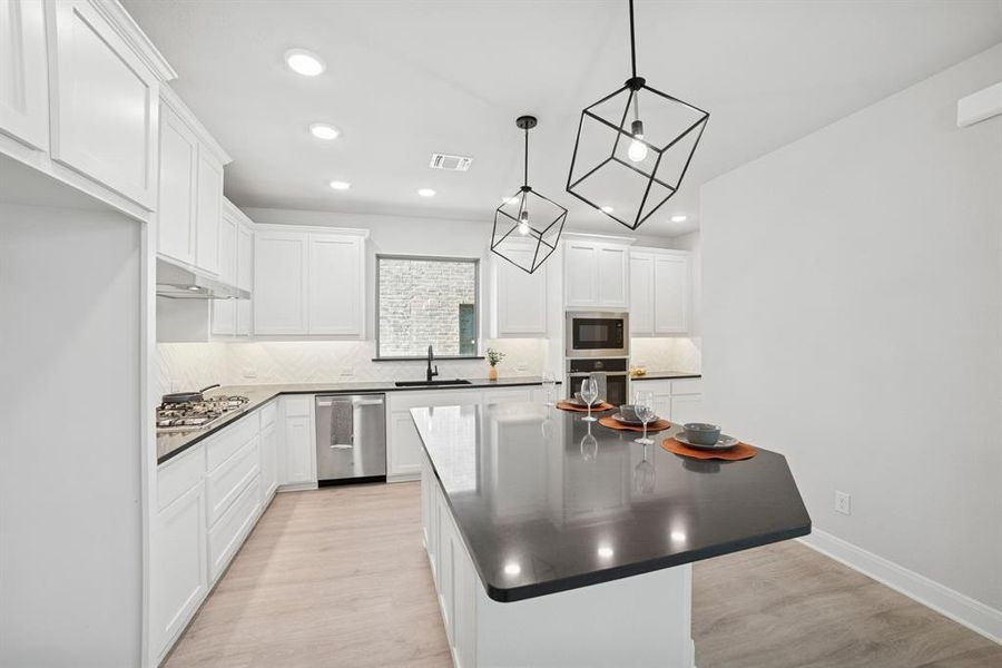 Furnished interior view inside a new home in Creekshaw – Gardens, Royse City (Image 9).