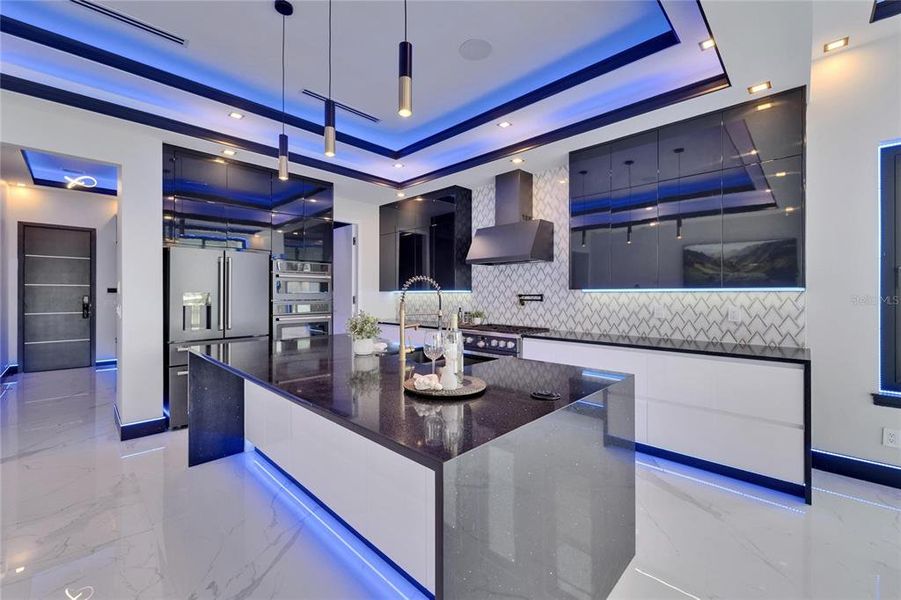 Furnished interior view inside a new home in , Apollo Beach (Image 14).