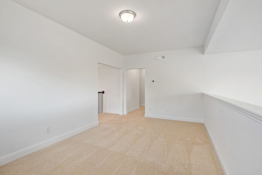 Spacious, unfurnished interior of a new home in Walden Pond, Forney (Image 35).