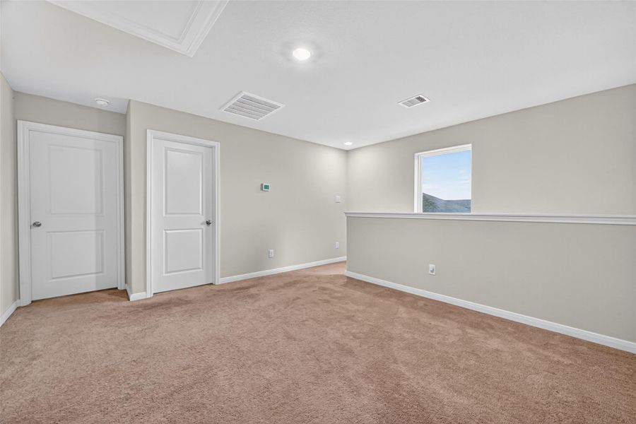 Extra space can be used as a study/office/entertainment area. Extra space can be used as a study/office/entertainment area.