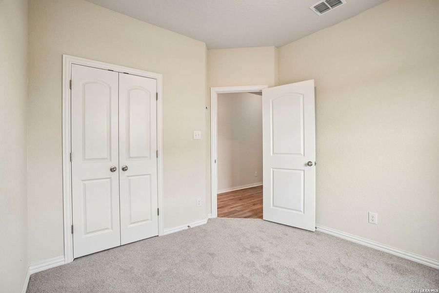 Spacious, unfurnished interior of a new home in Prairie Green, Converse (Image 12).