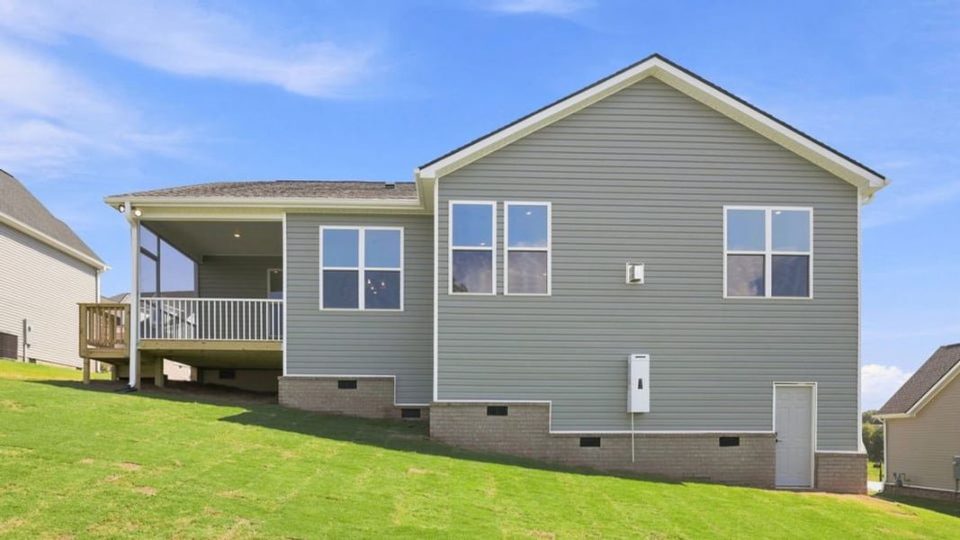 Exterior details and patio area of a home in Shadowood, Seneca (Image 22).