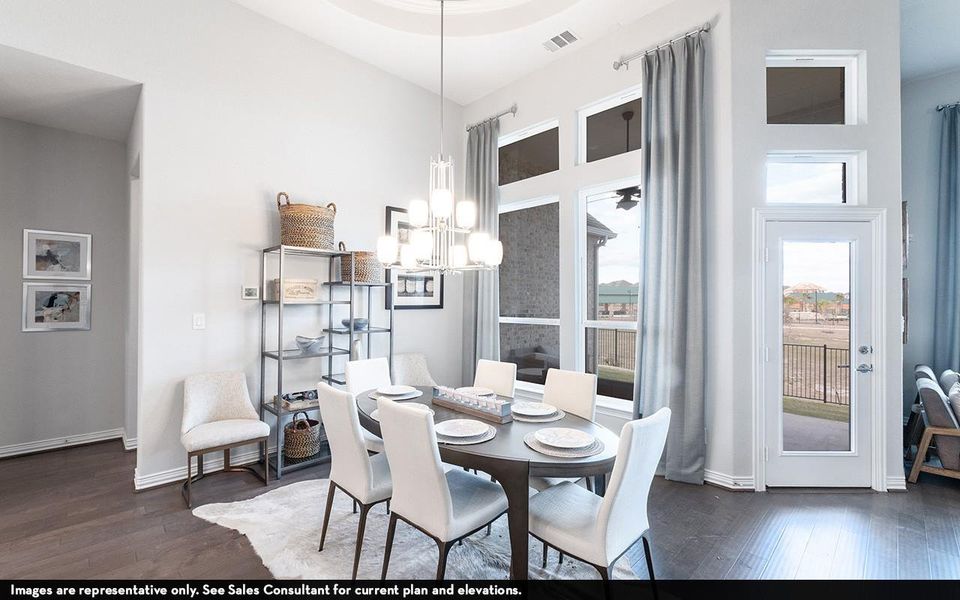 Furnished interior view inside a new home in Suncreek Estates, Rosharon (Image 7).